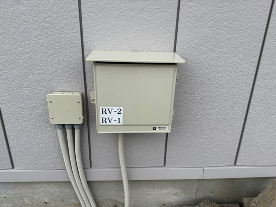 電源